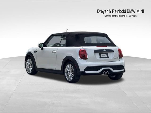 Certified 2024 MINI Cooper S w/ Signature Upholstery Package FWD image 7