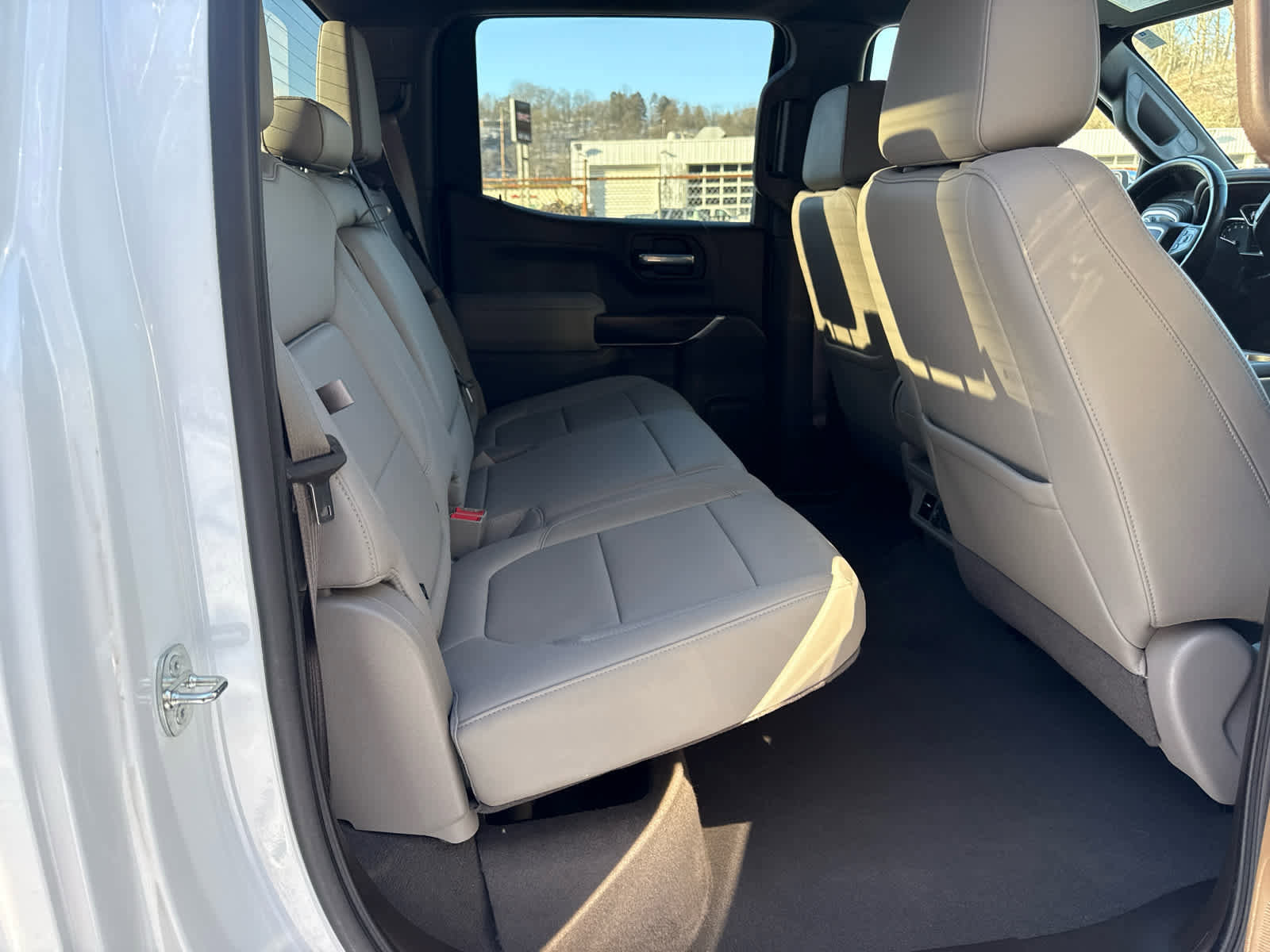 Used 2021 GMC Sierra 1500 SLT image 26