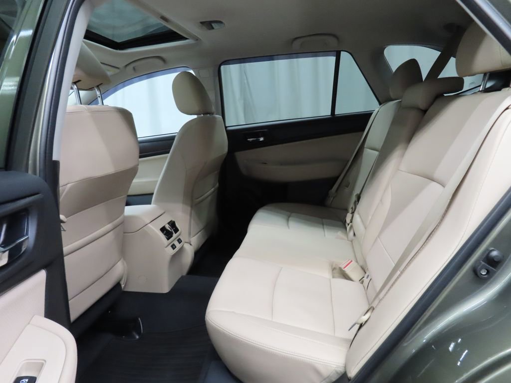 Used 2017 Subaru Outback 2.5i Limited AWD/4WD image 10