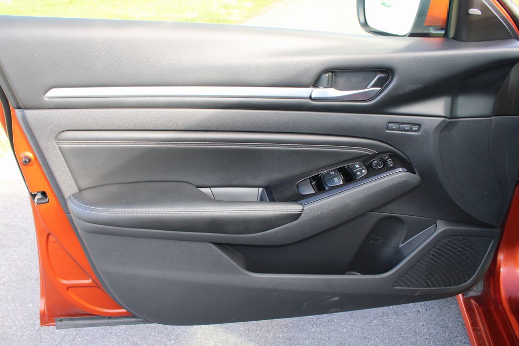 Used 2022 Nissan Altima 2.5 Platinum image 10