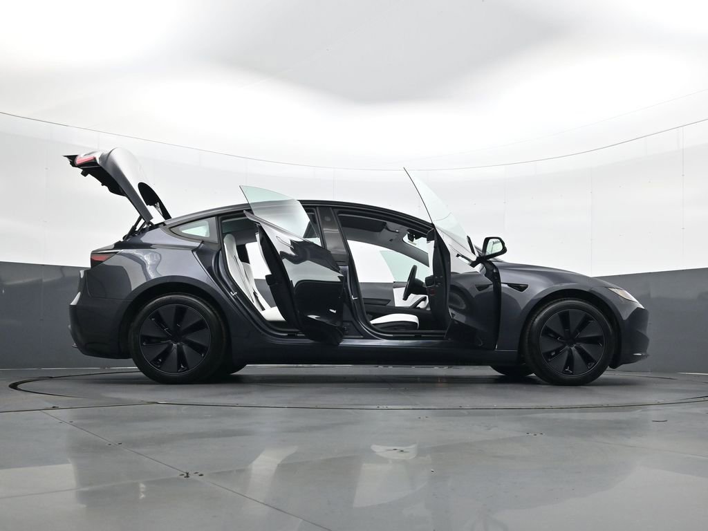 Used 2025 Tesla Model 3 Long Range image 36
