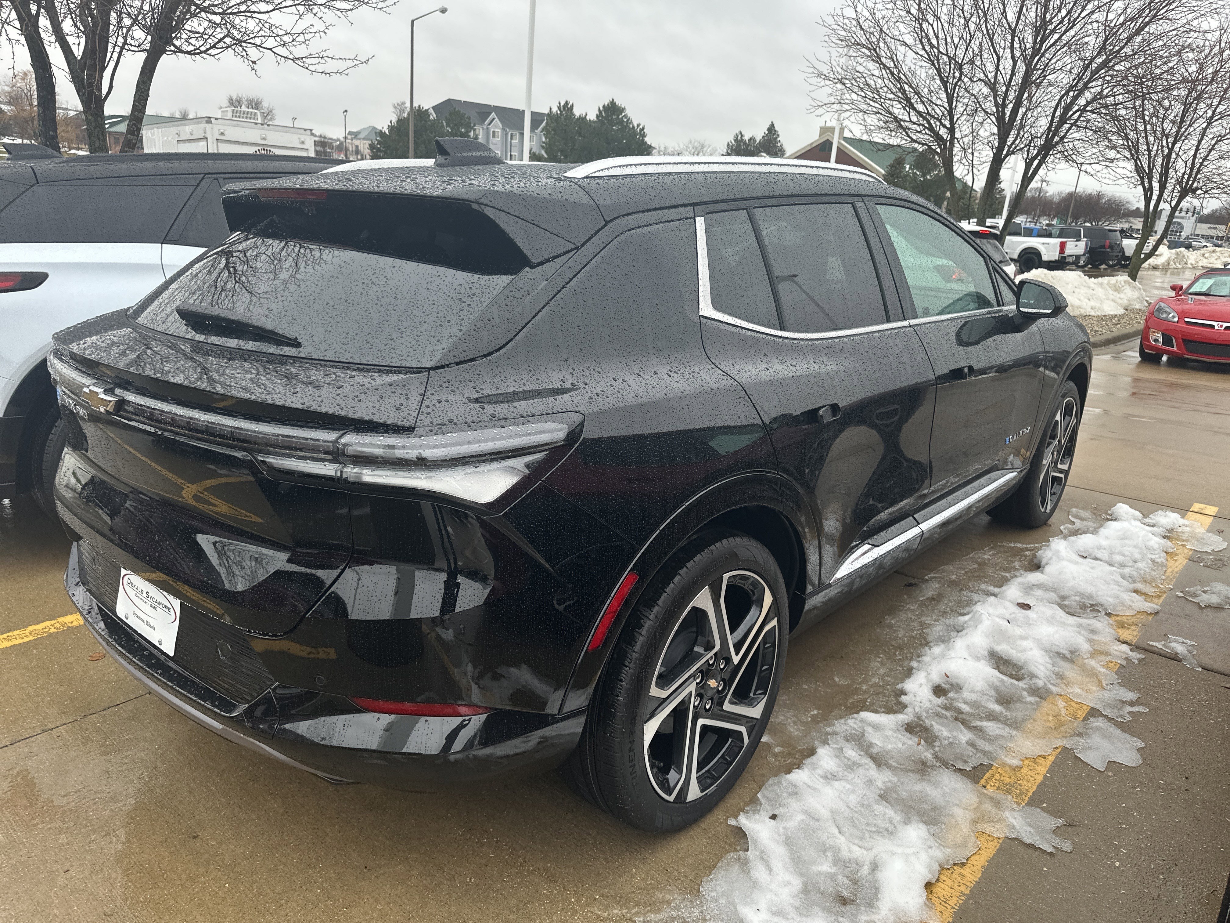 New 2026 Chevrolet Equinox EV LT image 9