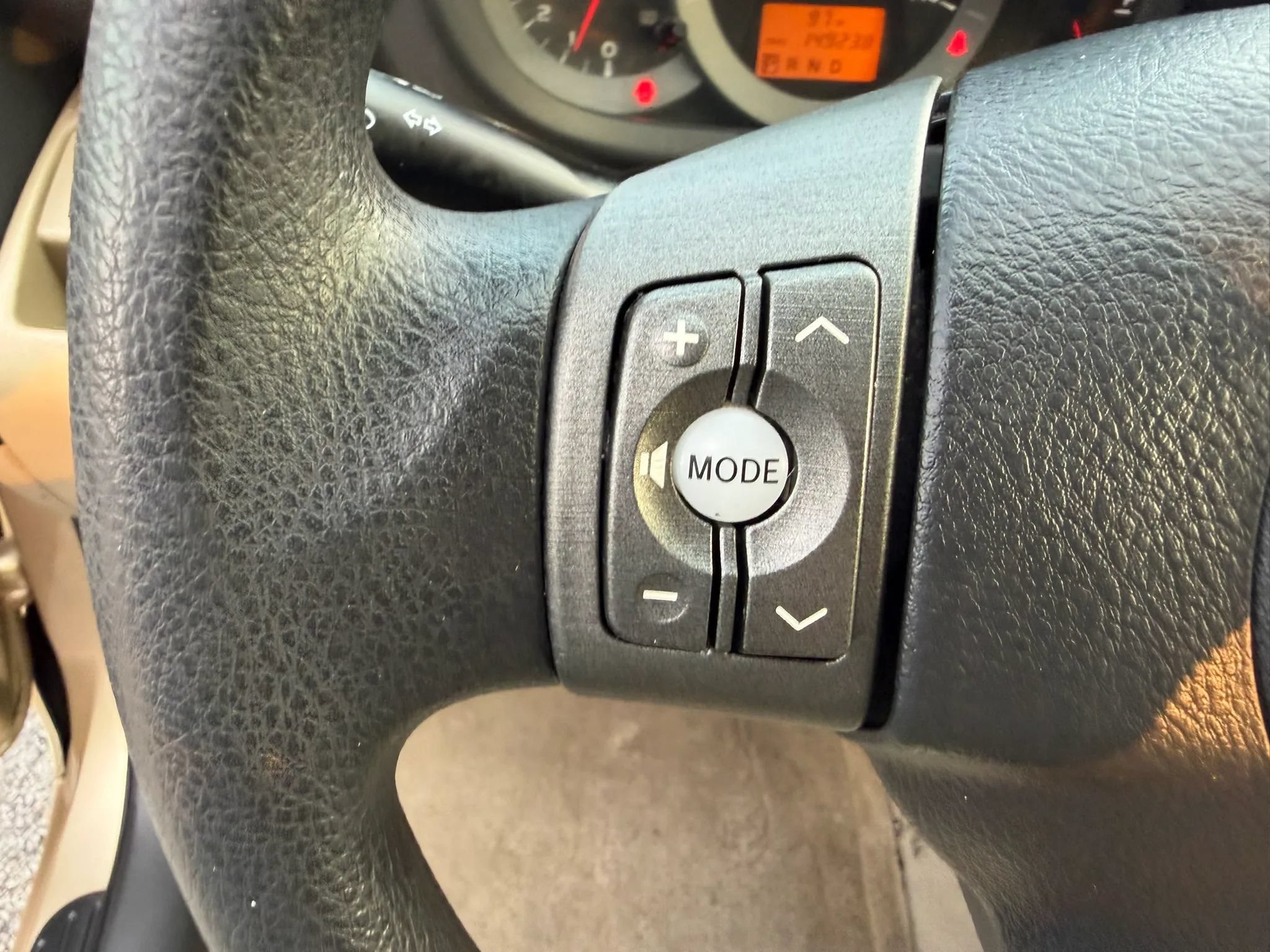 Used 2012 Toyota RAV4 4WD w/ Upgrade Value Pkg image 34