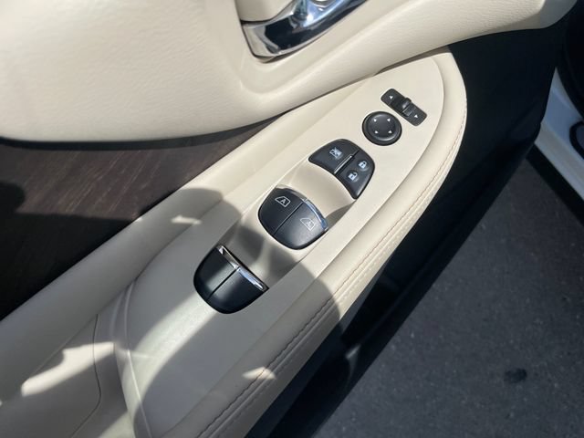 Used 2024 Nissan Murano Platinum w/ Cargo Package AWD/4WD image 21
