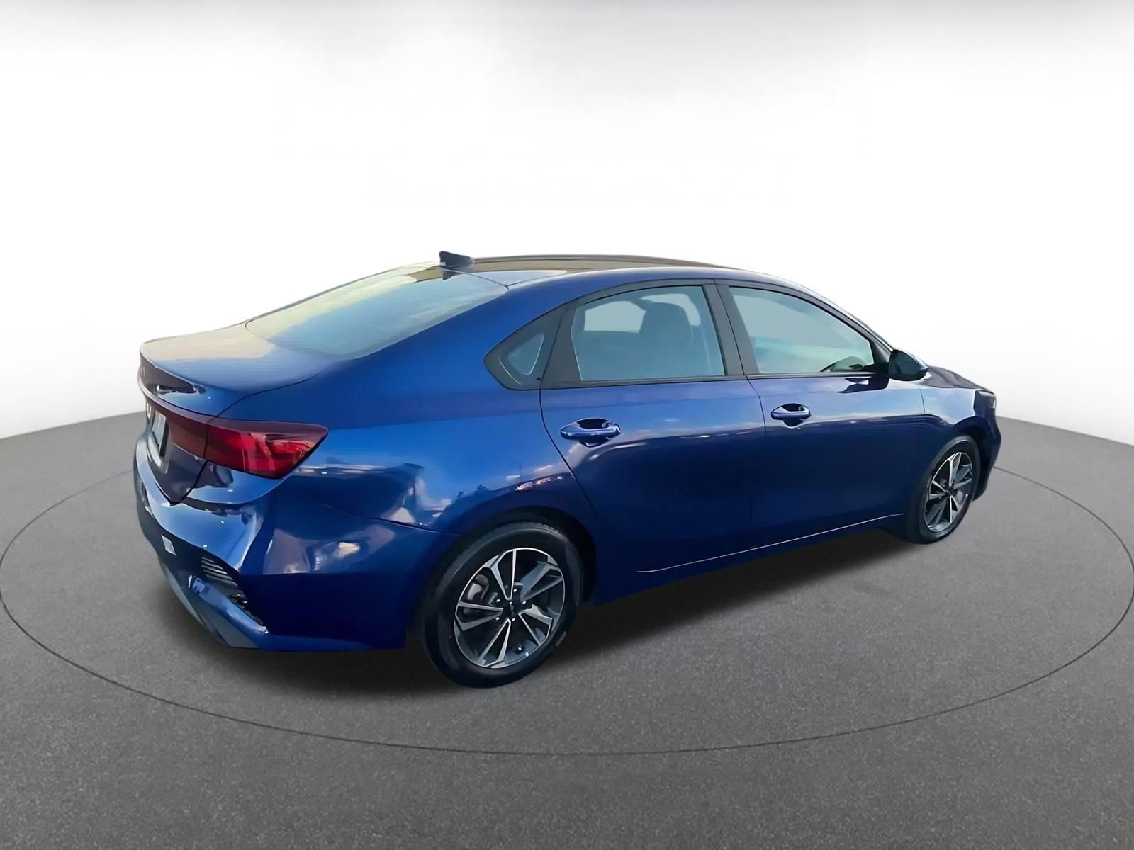 Used 2024 Kia Forte LXS FWD image 14
