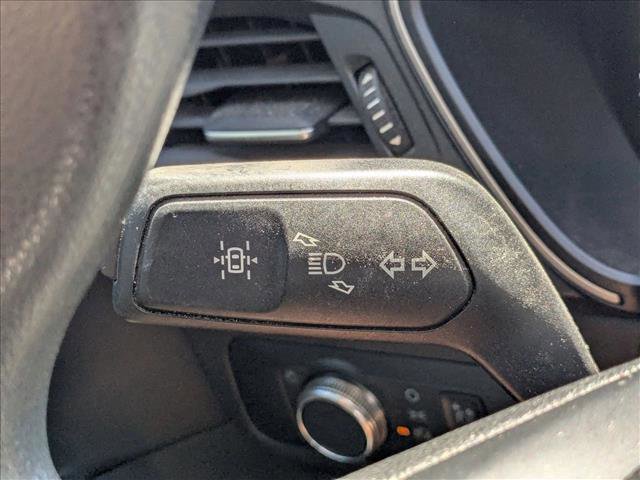 Used 2020 Ford Escape SE image 18