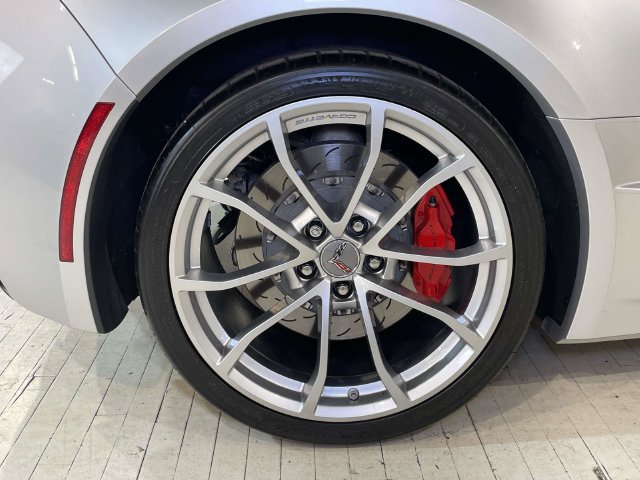 Used 2019 Chevrolet Corvette Grand Sport RWD image 12