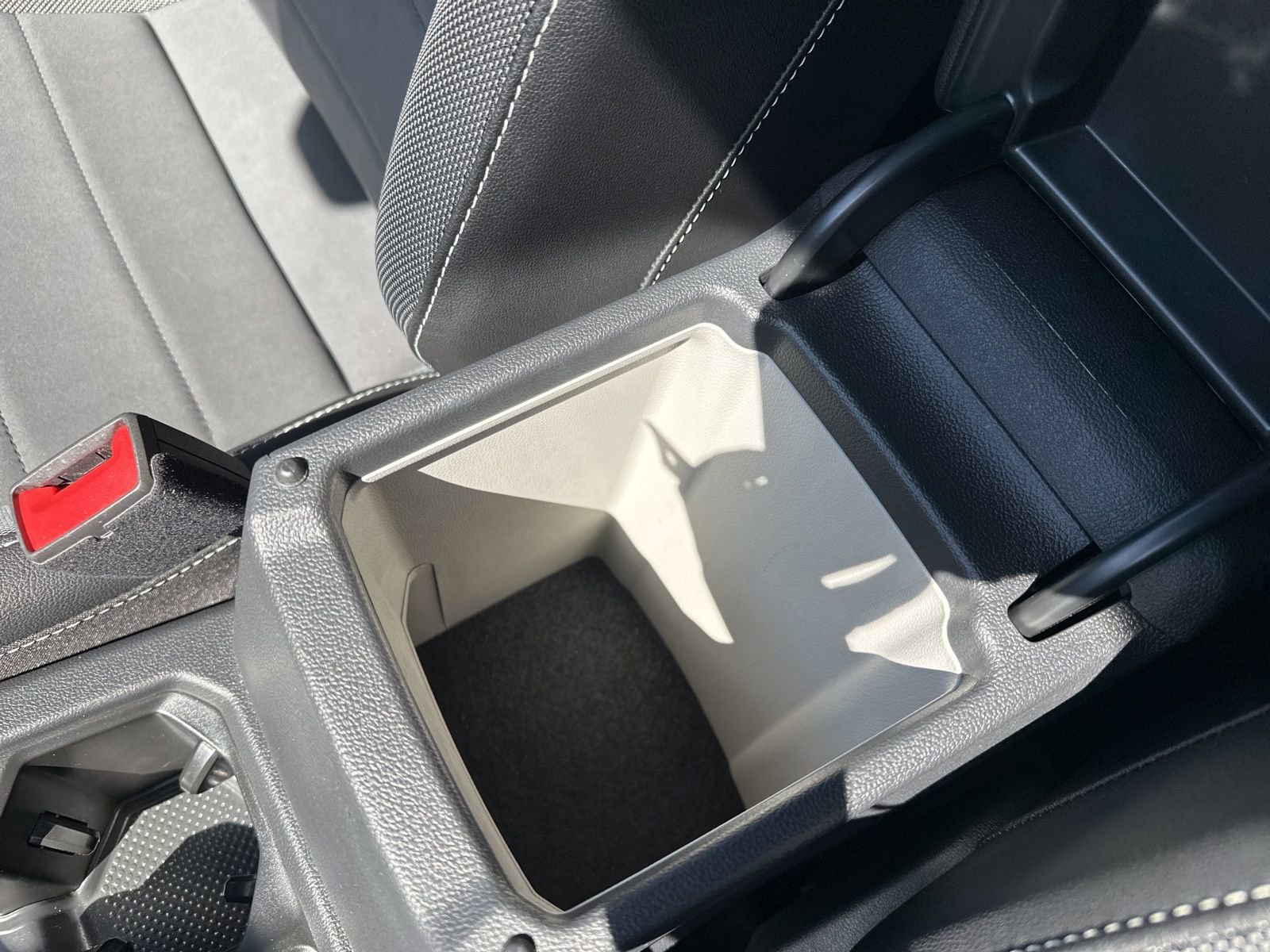 Certified 2024 Volkswagen Taos SE w/ Panoramic Sunroof Package image 63