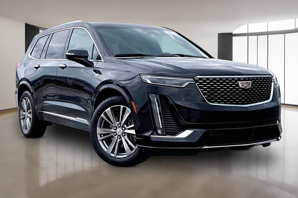 Used 2025 Cadillac XT6 Premium Luxury w/ Platinum Package AWD/4WD image 11