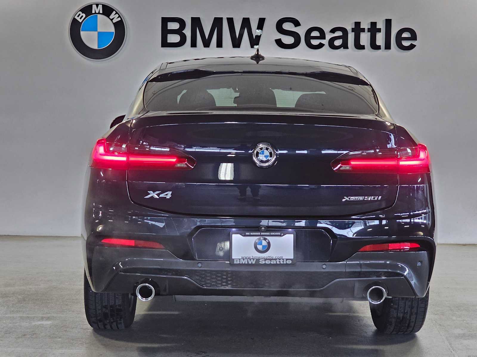 Used 2021 BMW X4 xDrive30i w/ M Sport Package image 5