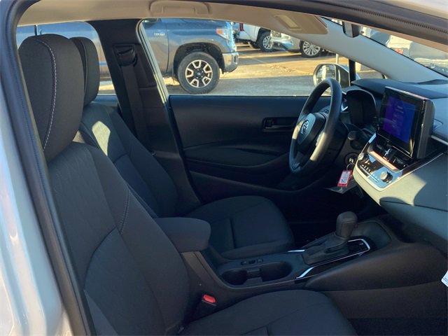 Used 2025 Toyota Corolla LE image 11
