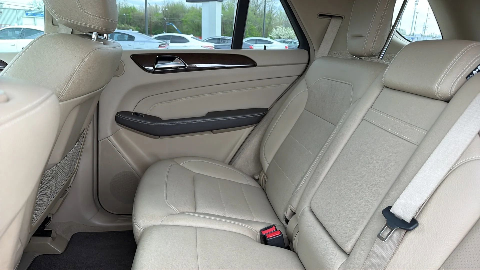 Used 2015 Mercedes-Benz ML 350 4MATIC image 42