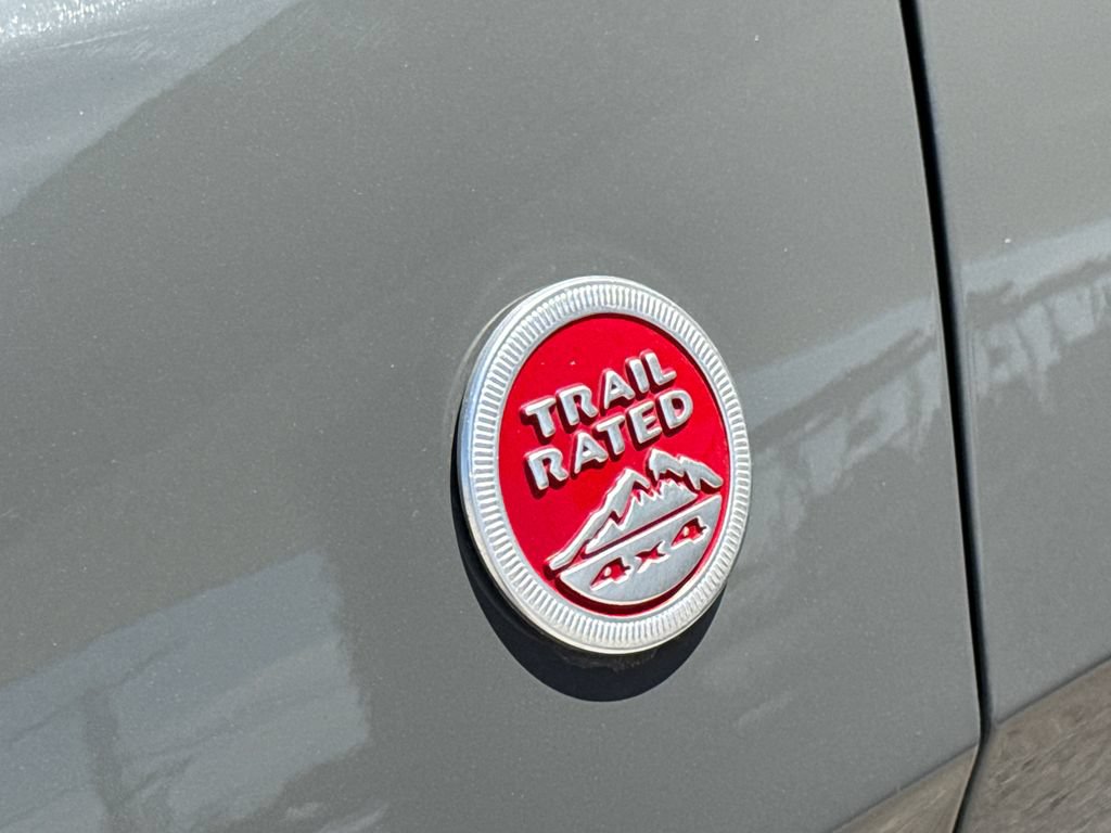 Used 2019 Jeep Grand Cherokee Trailhawk AWD/4WD image 6