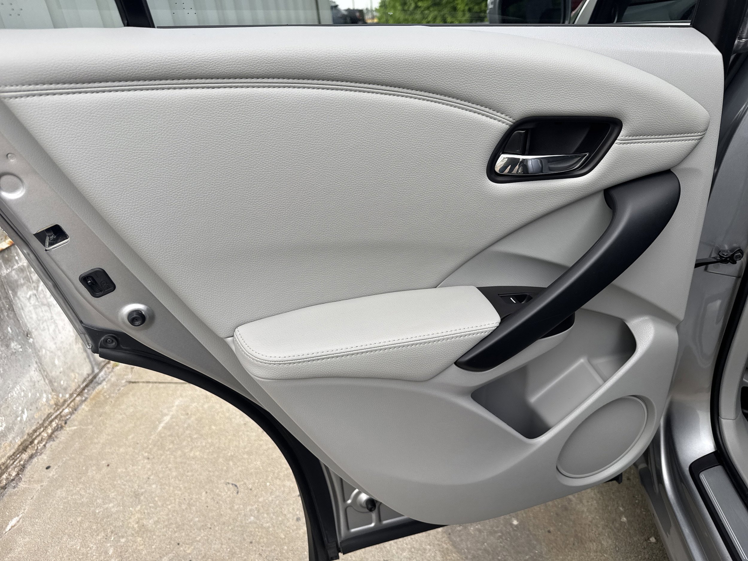 Used 2017 Acura RDX AWD w/ Technology Package image 11