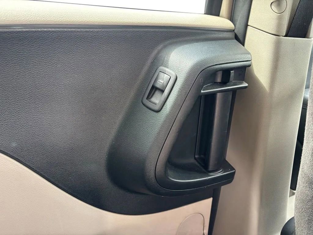Used 2014 Dodge Grand Caravan SXT w/ Quick Order Package 29G SXT FWD image 28