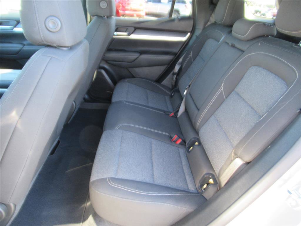 Used 2025 GMC Terrain Elevation image 25