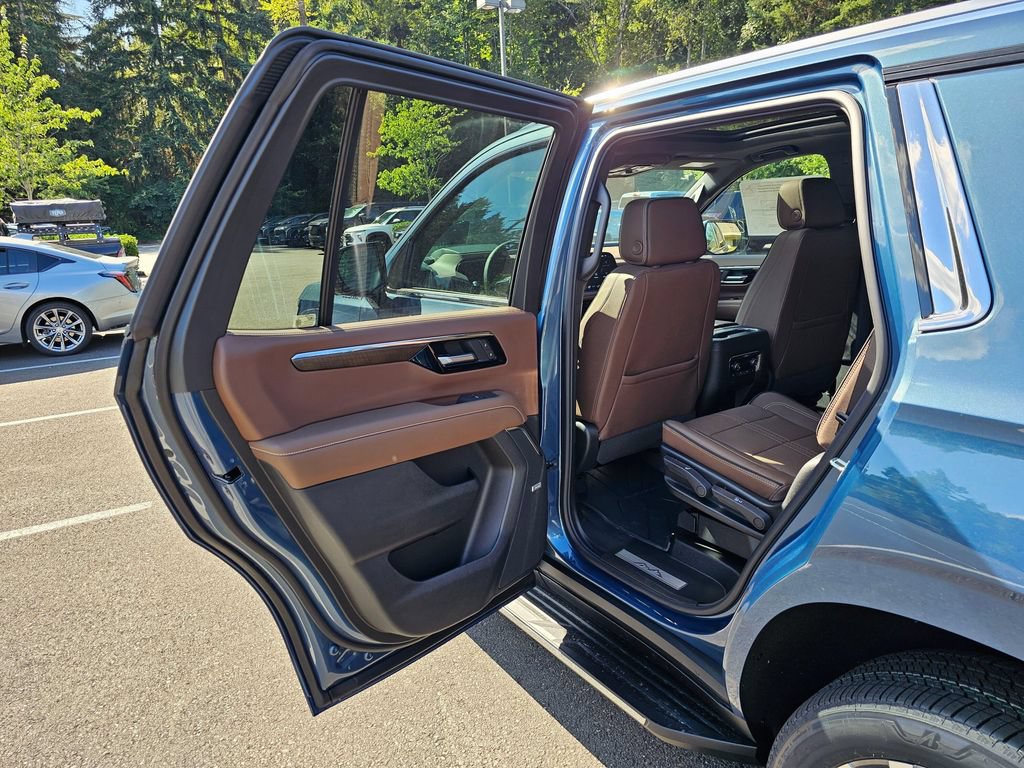 New 2026 Chevrolet Tahoe High Country w/ Sun And Tow Package AWD/4WD image 16