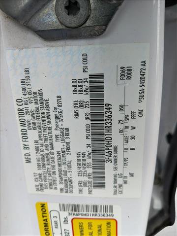 Used 2017 Ford Fusion SE w/ Equipment Group 201A FWD image 22