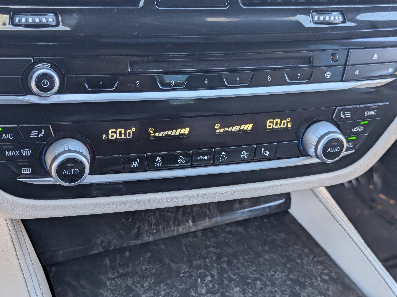 Used 2017 BMW 540i image 25