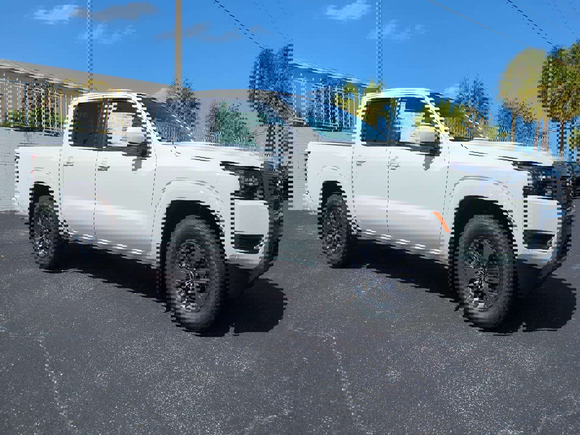 New 2026 Nissan Frontier SV w/ SV Convenience Package image 2
