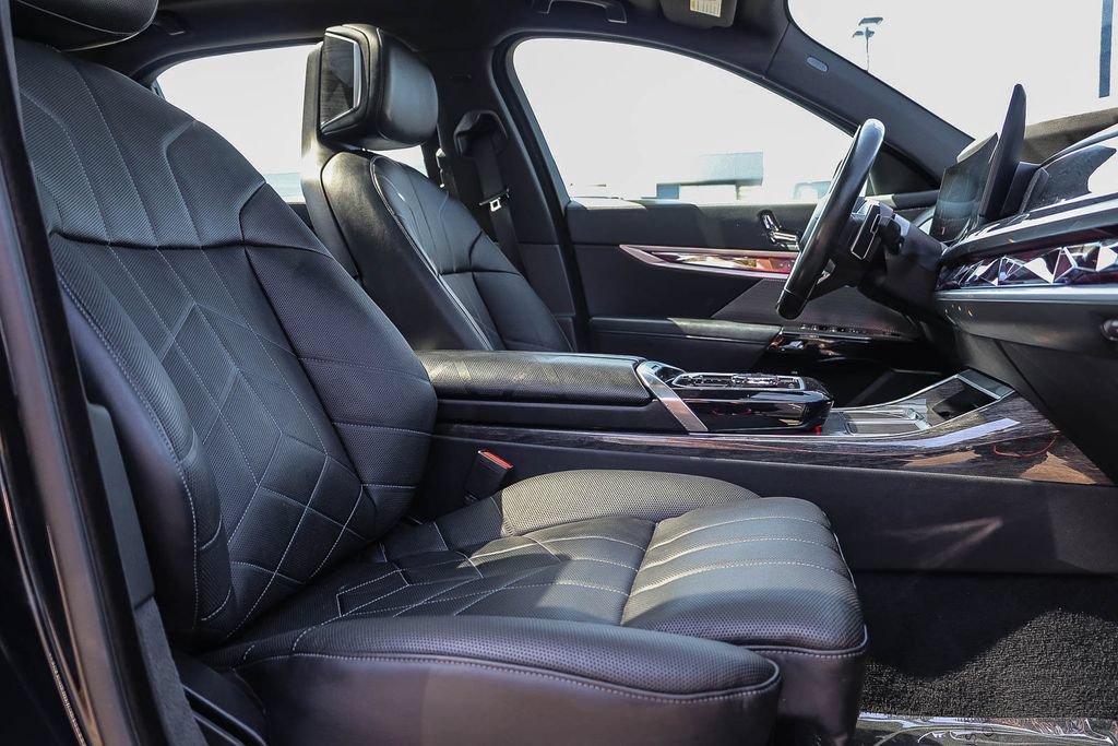 Used 2024 BMW 740i RWD image 21