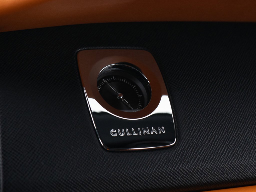 Certified 2024 Rolls-Royce Cullinan image 44