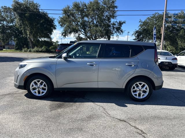 Used 2024 Kia Soul LX w/ Option Group 015 FWD image 7