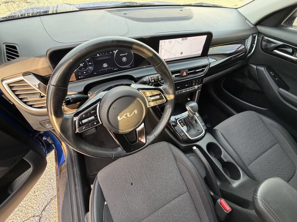 Used 2024 Kia Seltos S FWD image 19
