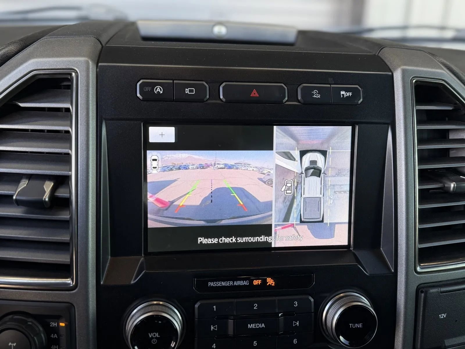 Used 2020 Ford F150 Raptor w/ Equipment Group 802A Luxury image 35