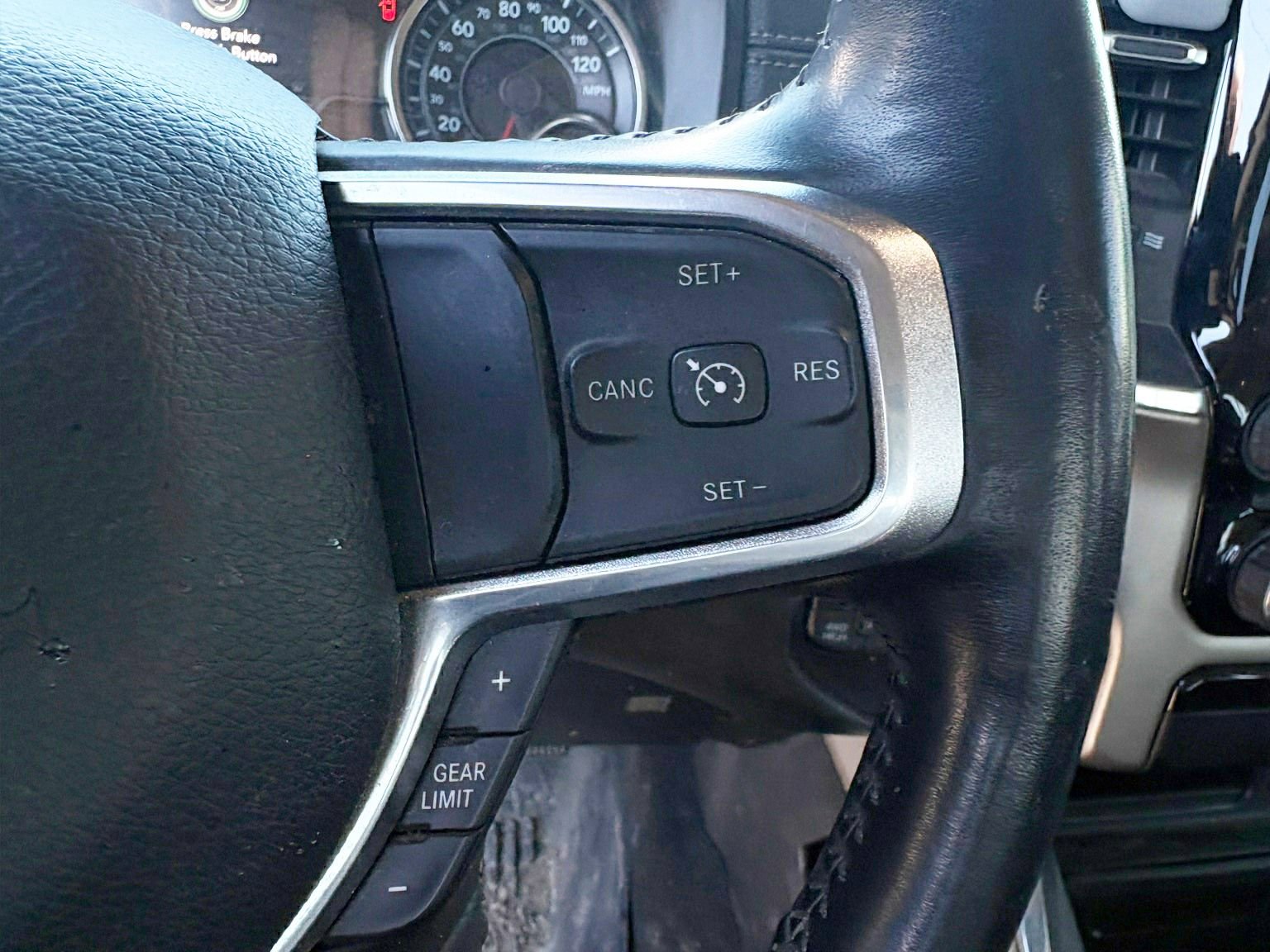 Used 2021 RAM 1500 Laramie AWD/4WD image 19