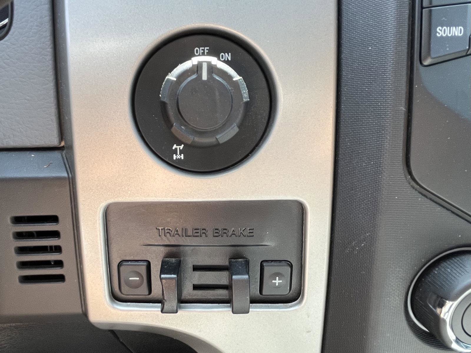 Used 2014 Ford F150 XLT w/ Equipment Group 302A Luxury image 12