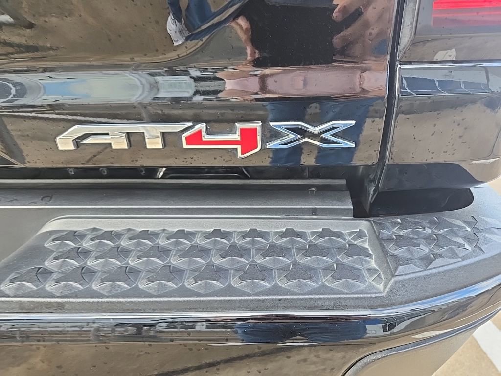 Used 2023 GMC Canyon AT4X image 14