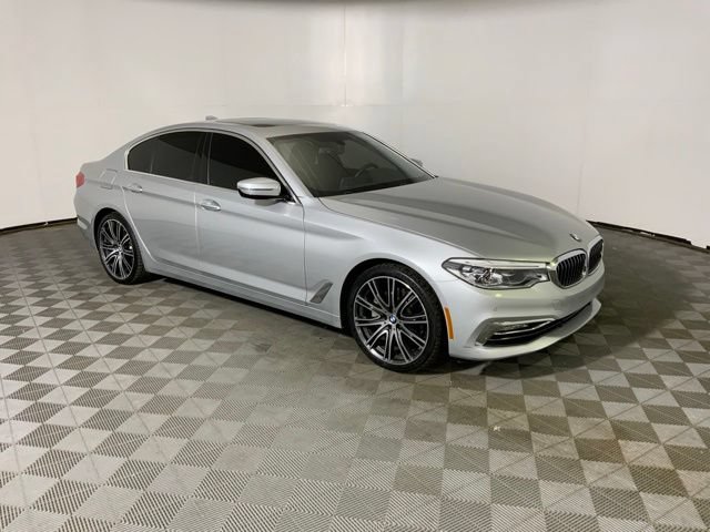 Used 2017 BMW 540i xDrive AWD/4WD image 4