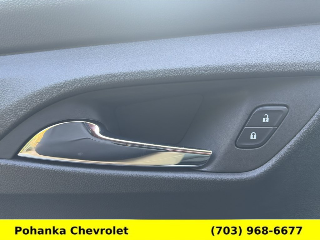 New 2027 Chevrolet Bolt LT w/ Comfort Package FWD image 17