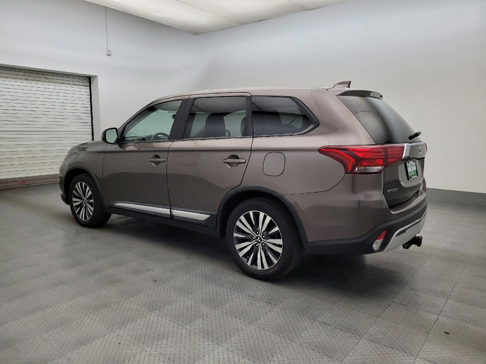 Used 2019 Mitsubishi Outlander LE FWD image 3