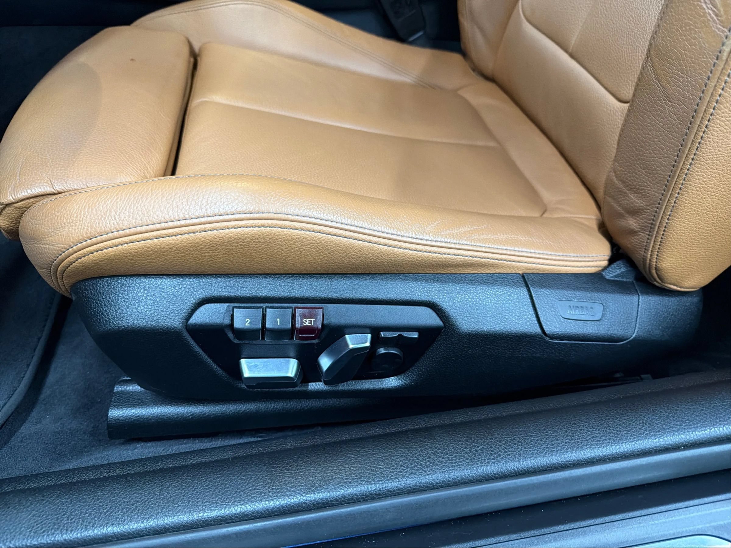 Used 2020 BMW 430i Coupe w/ Executive Package RWD image 34