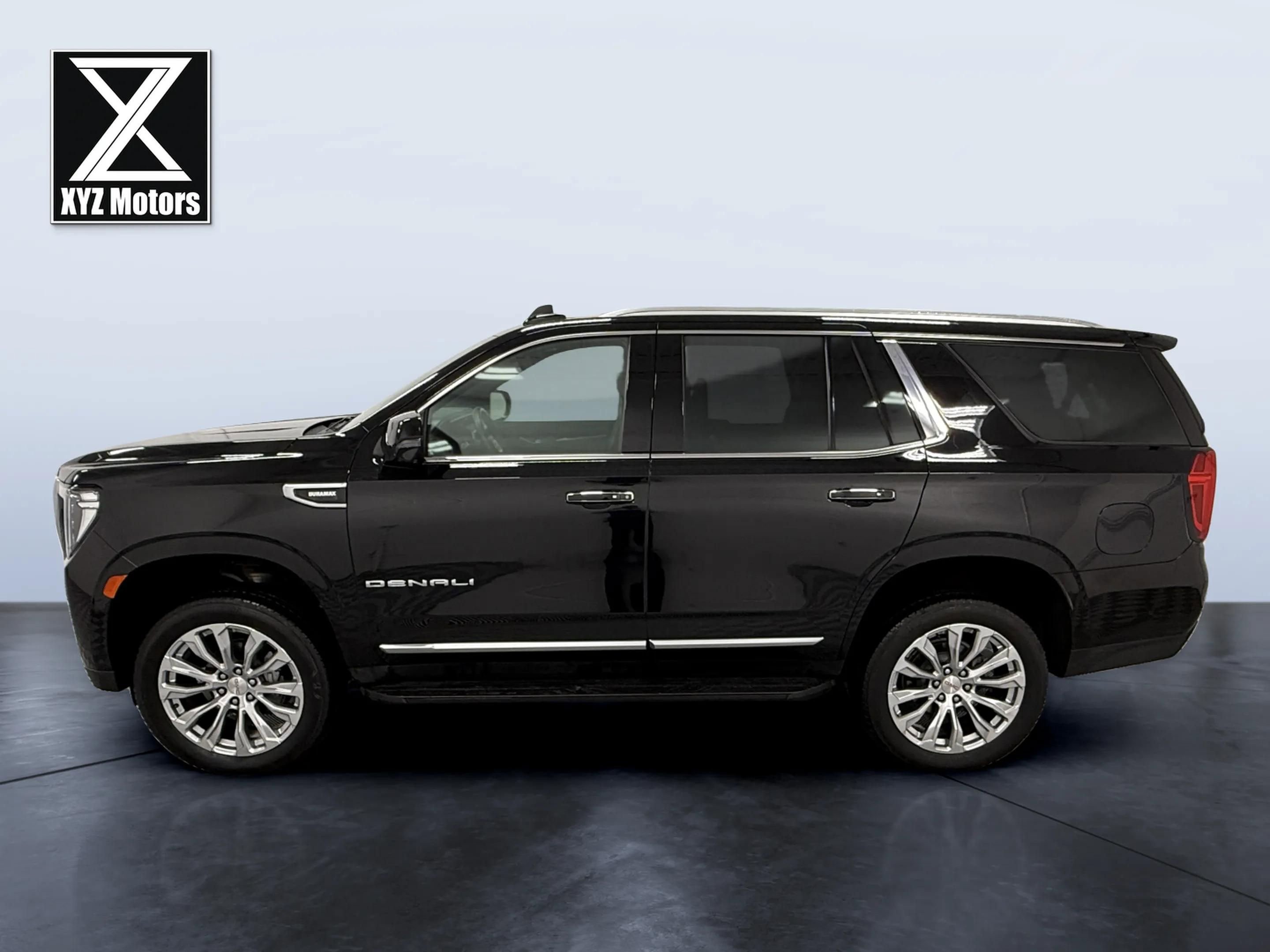 Used 2024 GMC Yukon Denali w/ Advanced Technology Package AWD/4WD image 5