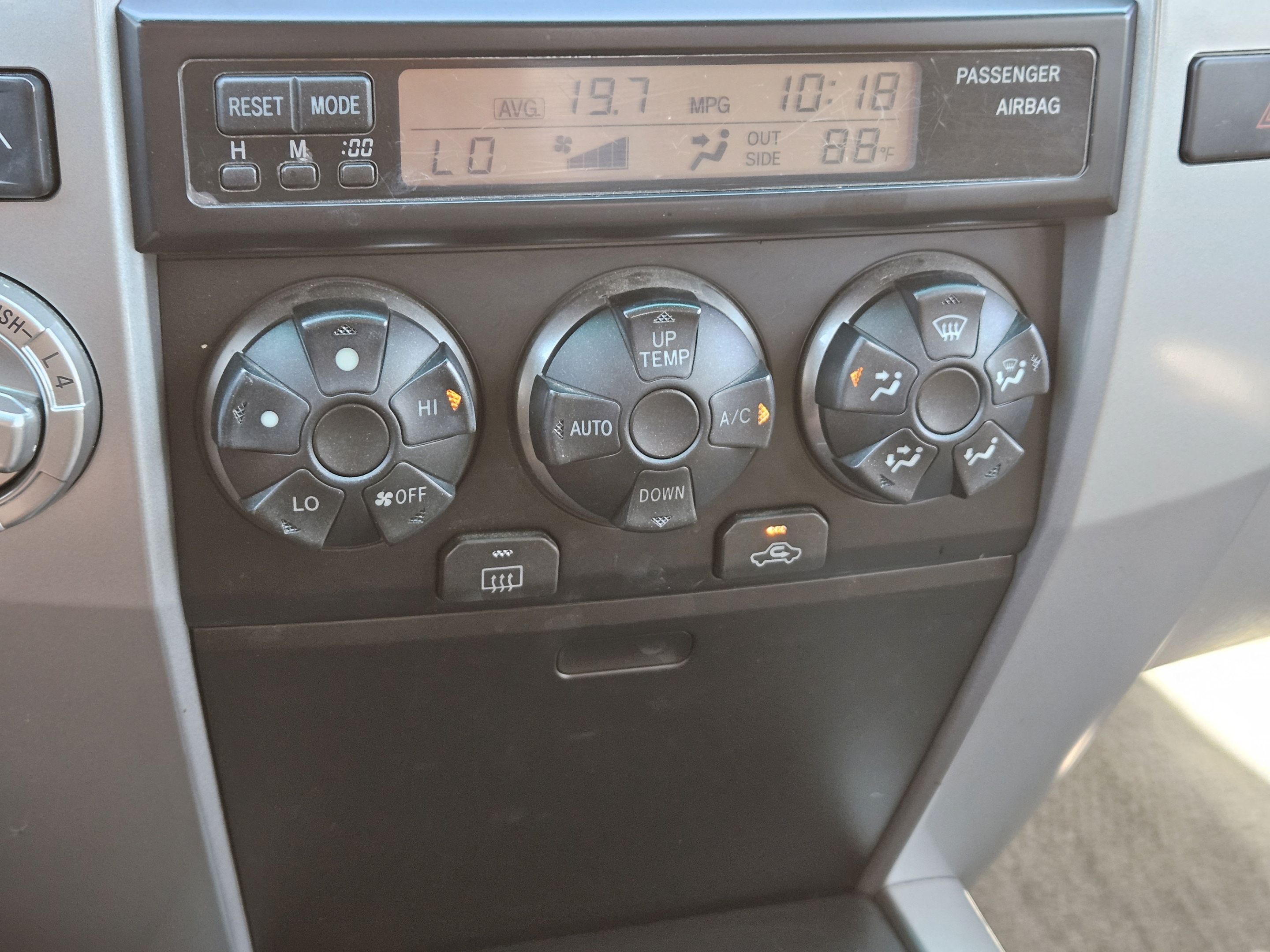 Used 2007 Toyota 4Runner SR5 AWD/4WD image 16