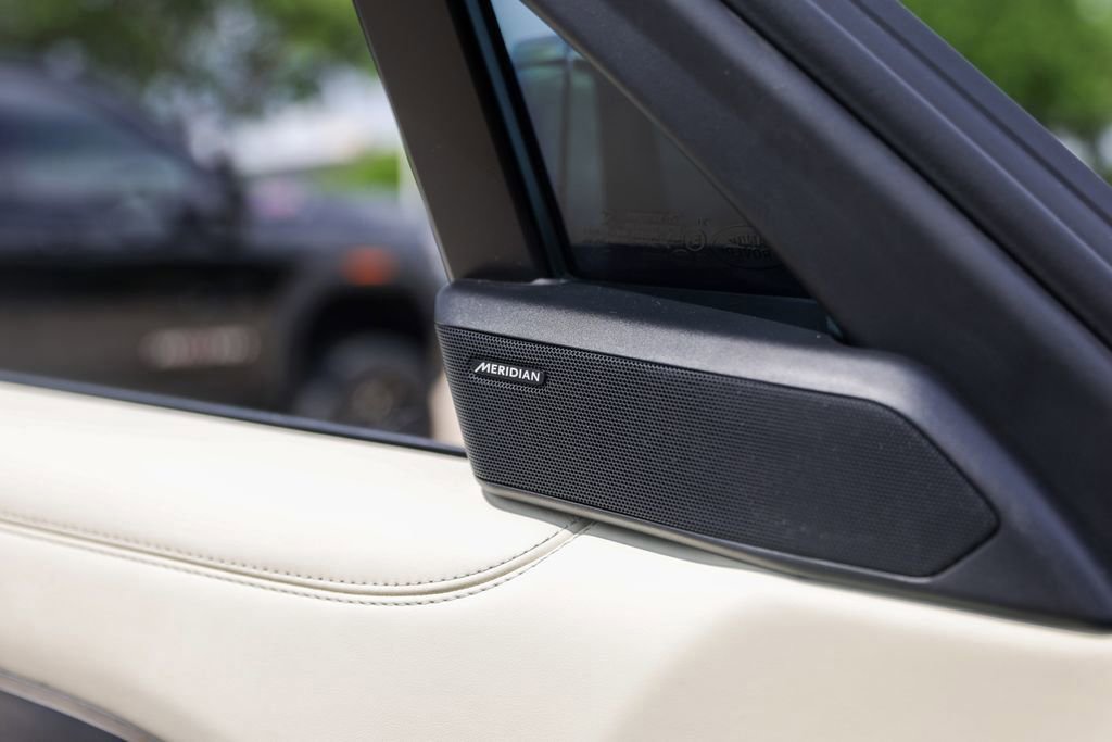 Used 2023 Land Rover Range Rover SE image 20