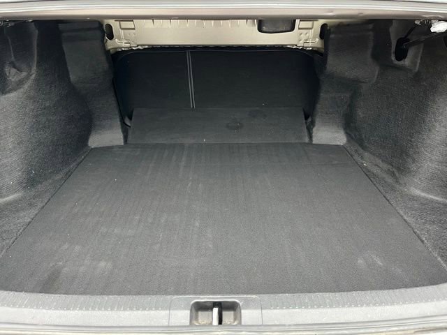 Used 2019 Toyota Camry LE w/ Convenience Package FWD image 26
