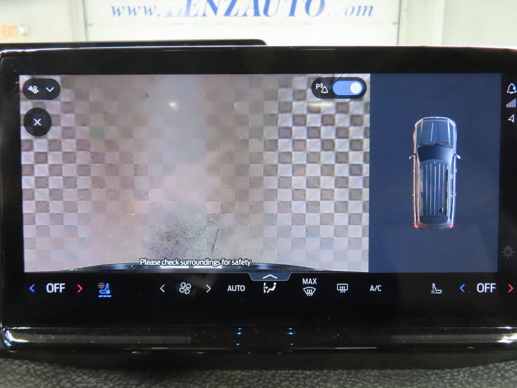 Used 2025 Ford Expedition Tremor AWD/4WD image 20
