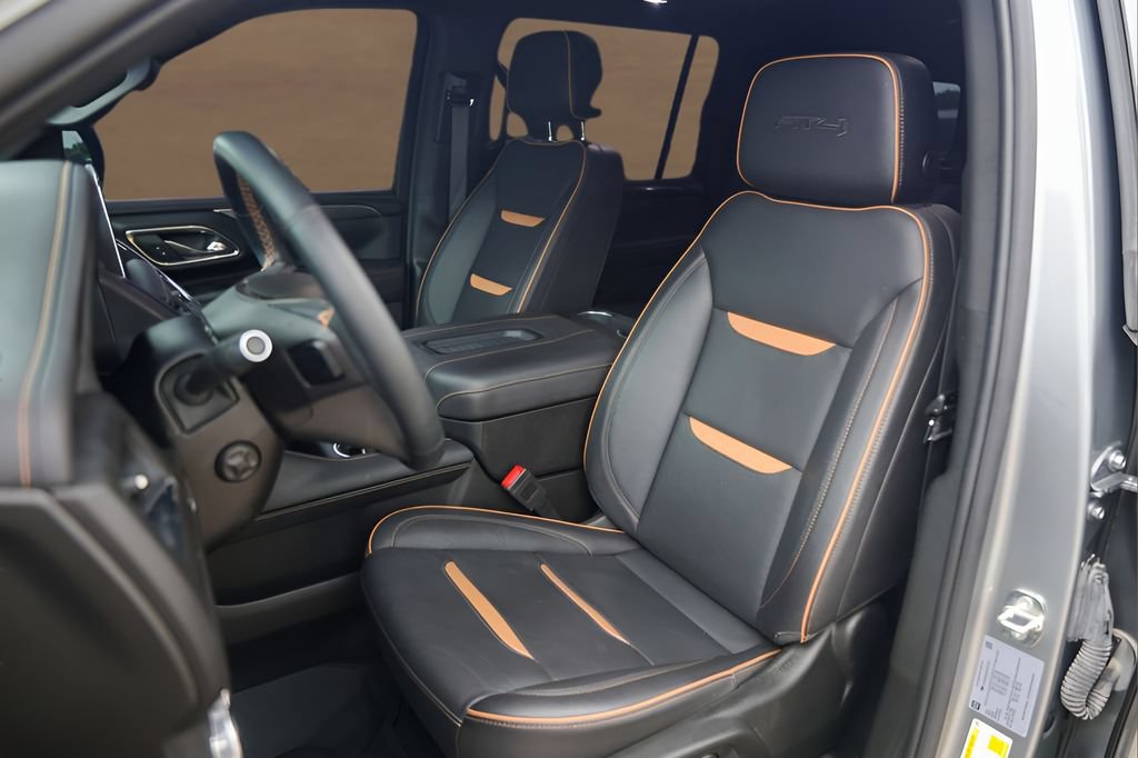 Used 2023 GMC Yukon XL AT4 w/ LPO, Floor Liner Package AWD/4WD image 7