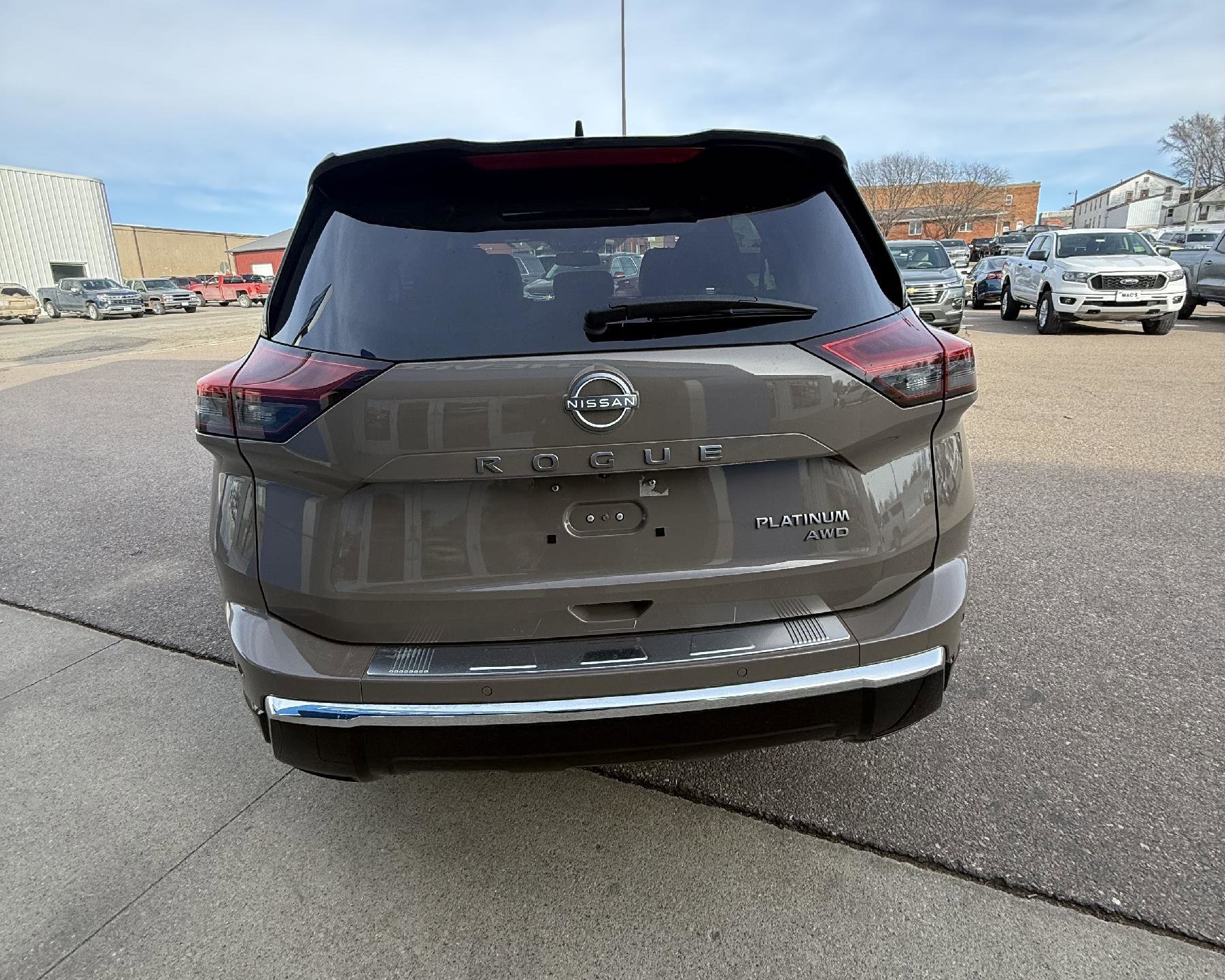 Used 2024 Nissan Rogue Platinum image 20