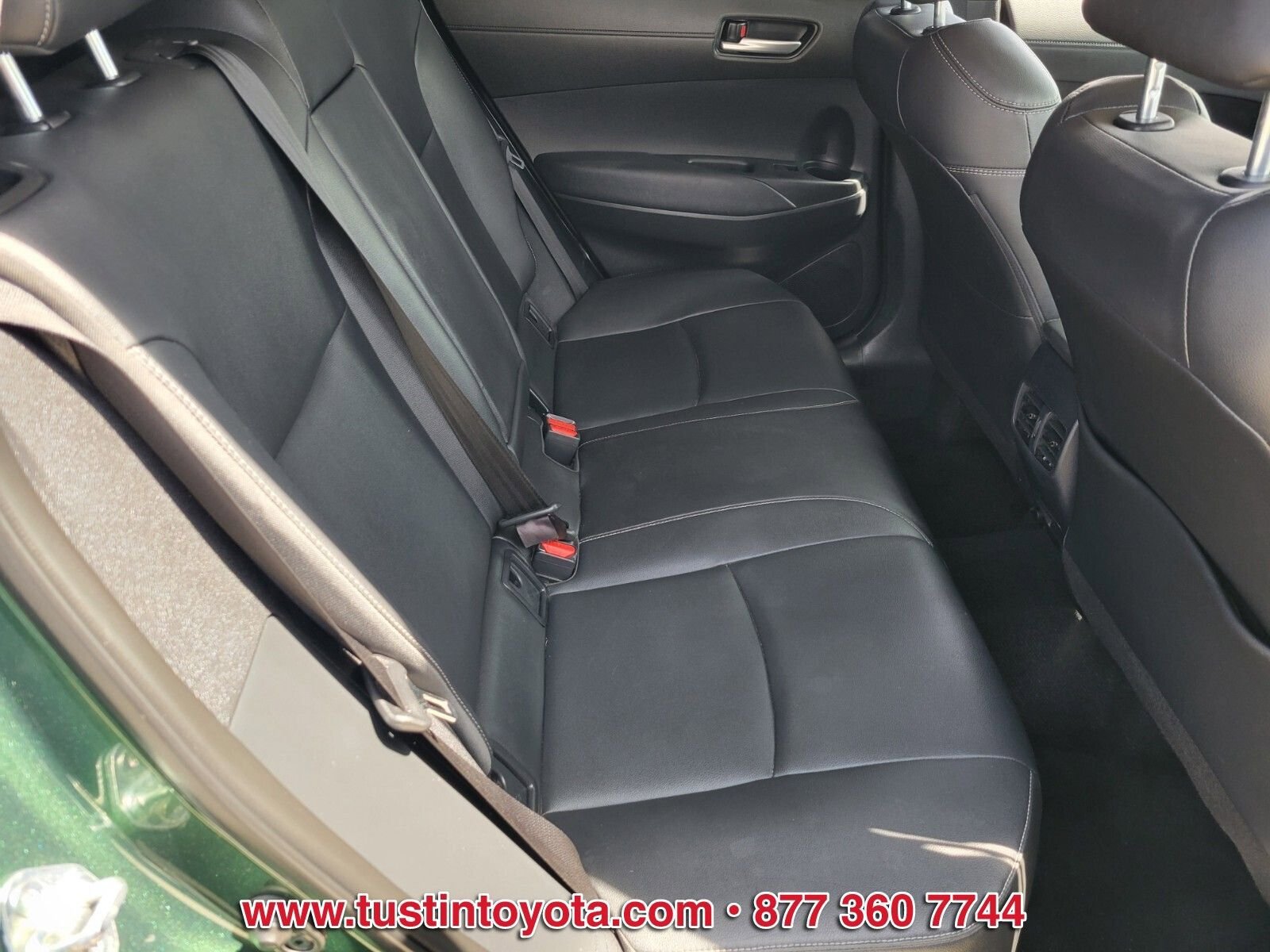 Used 2022 Toyota Corolla Cross XLE w/ Black Badges Package (TMS) AWD/4WD image 14