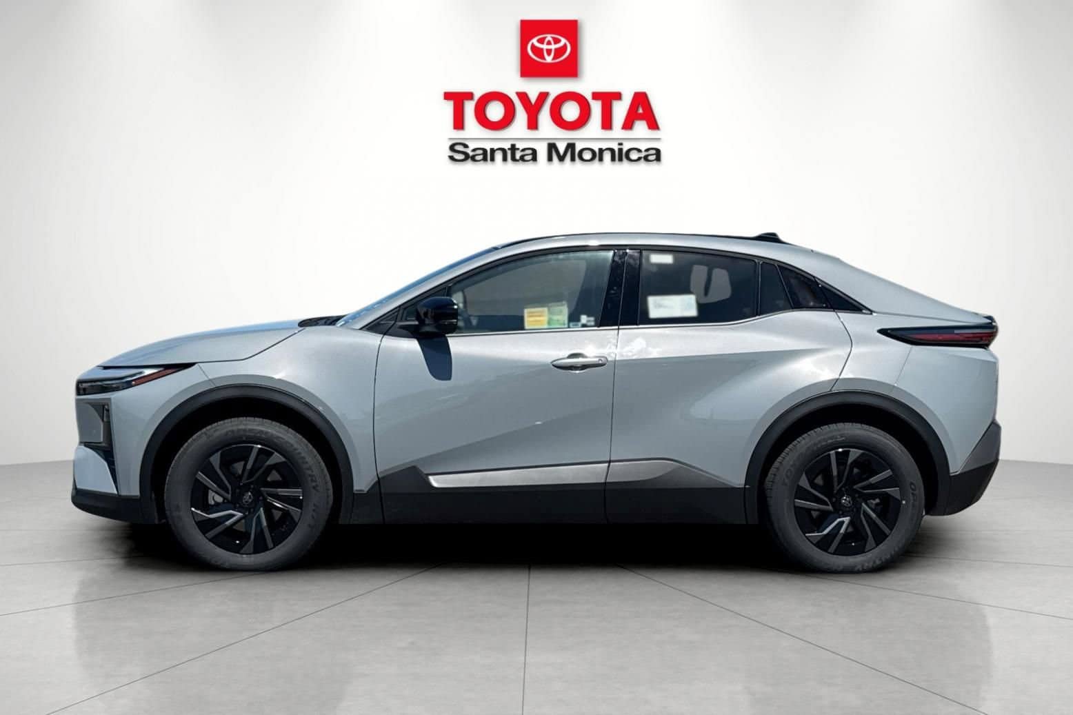 New 2026 Toyota C-HR AWD/4WD image 8