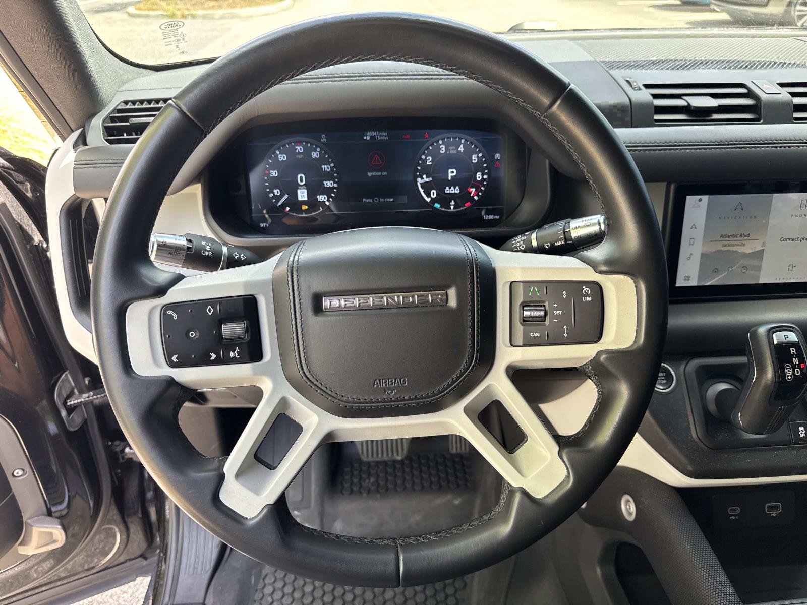 Used 2022 Land Rover Defender 110 X-Dynamic HSE AWD/4WD image 28