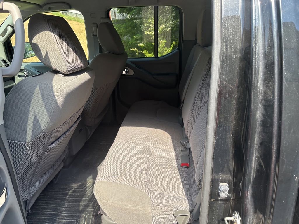 Used 2016 Nissan Frontier SV AWD/4WD image 12