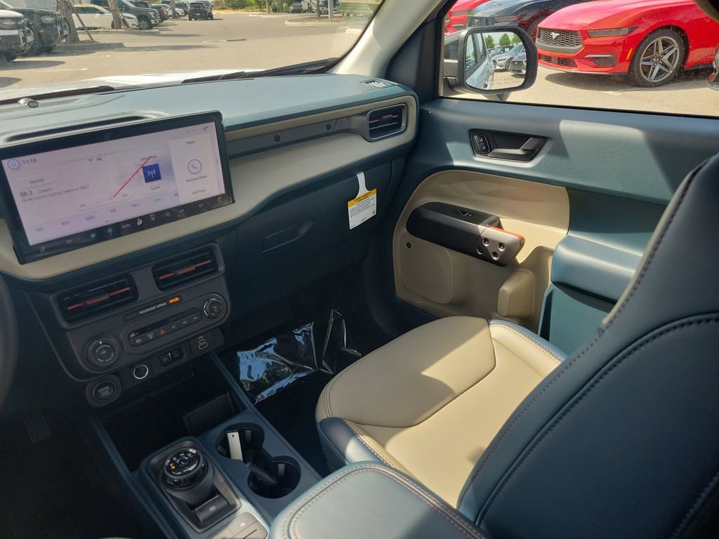 New 2026 Ford Maverick Lariat image 13