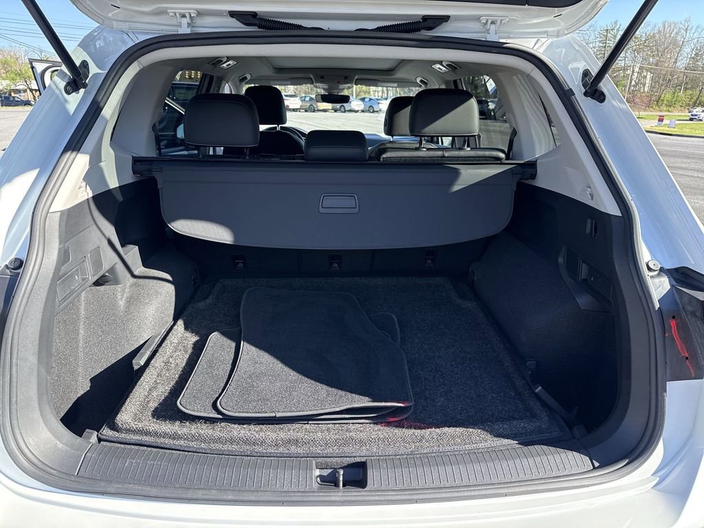 Certified 2023 Volkswagen Tiguan SE image 45
