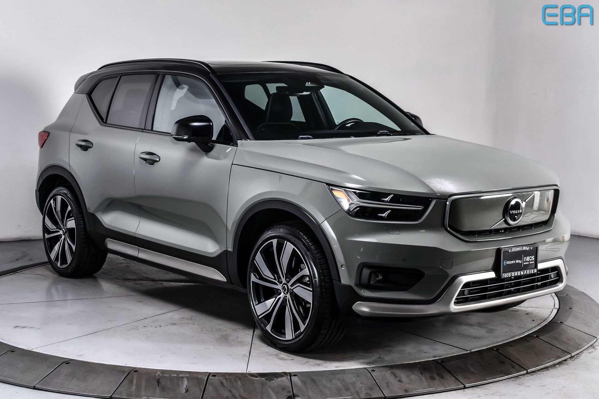 Used 2022 Volvo XC40 P8 Recharge Ultimate